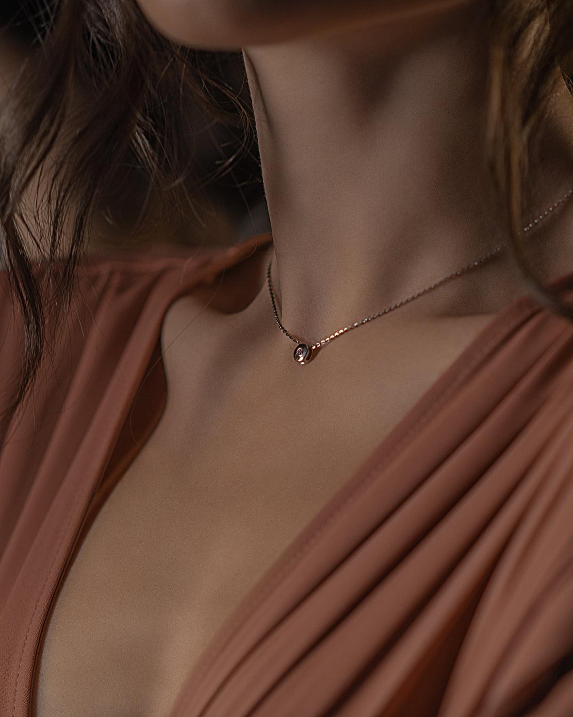 Sole necklace - Laura Lumiere